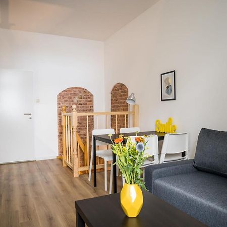 Spacious Apartment In Berlin Mitte For 6 מראה חיצוני תמונה