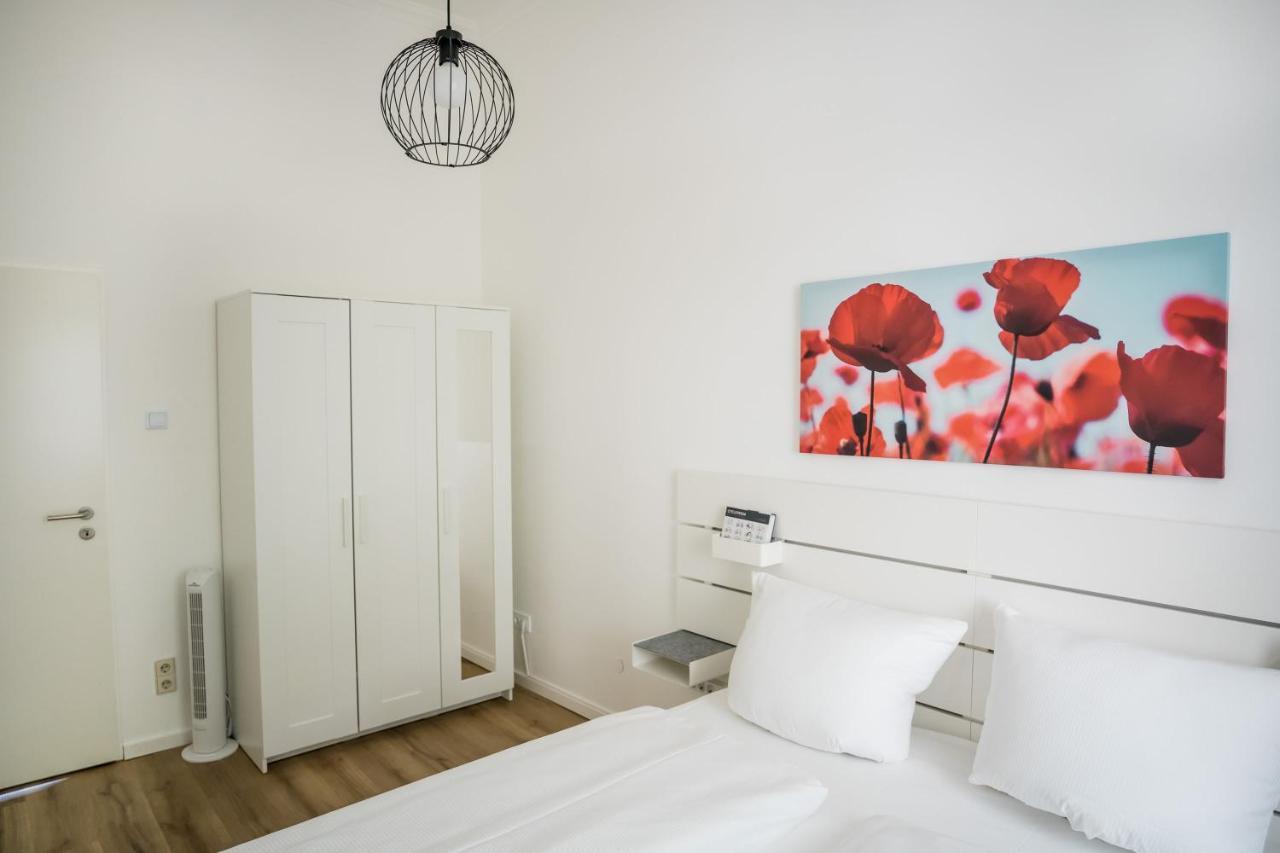 Spacious Apartment In Berlin Mitte For 6 מראה חיצוני תמונה