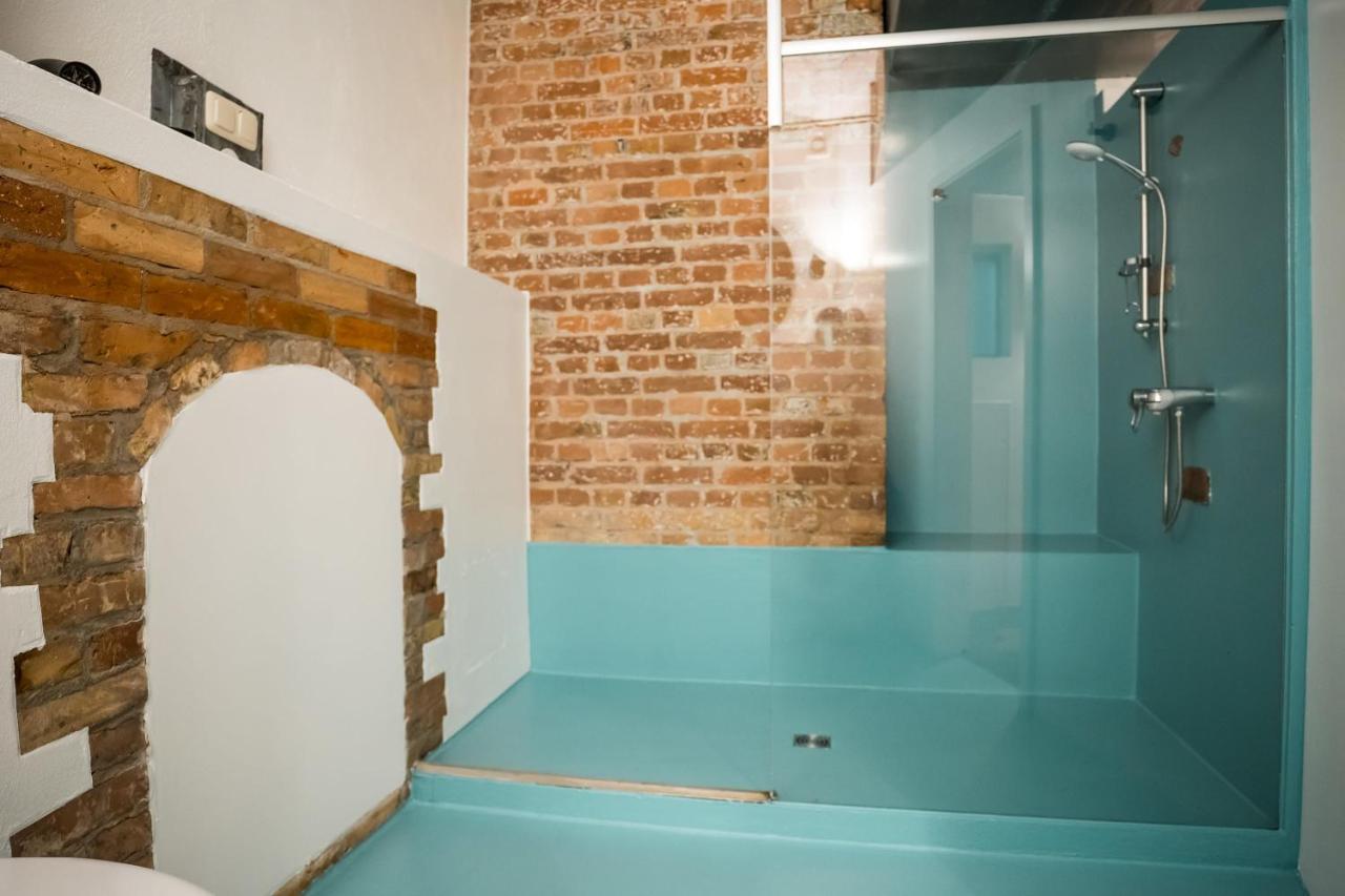 Spacious Apartment In Berlin Mitte For 6 מראה חיצוני תמונה