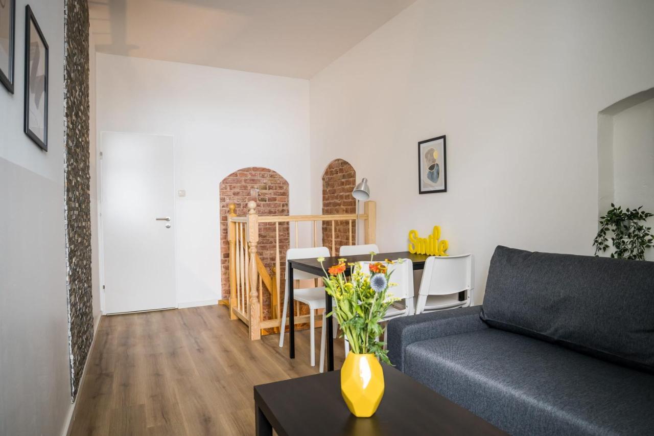 Spacious Apartment In Berlin Mitte For 6 מראה חיצוני תמונה